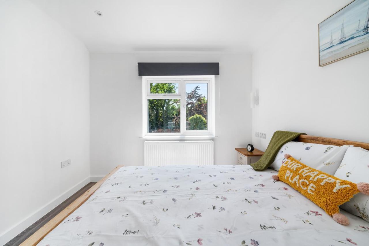Apartmán Newly Refurbished 2 Bed Flat Mill Hill Exteriér fotografie
